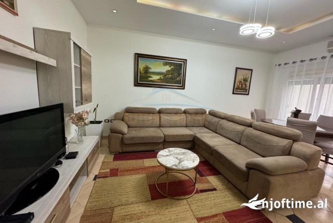 Shtepi ne shitje 2+1 ne Tirane - 170,000 Euro