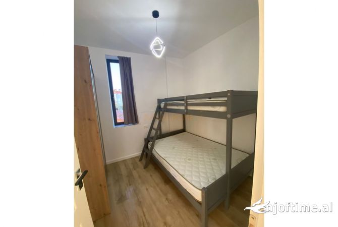 Shtepi me qera Apartament ne Tirane, 2+1, Mobilimi E mobiluar, Pagesa 450  Euro.