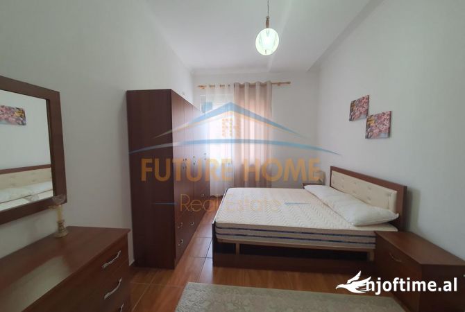 Shtepi me qera 2+1 ne Tirane - 800 Euro