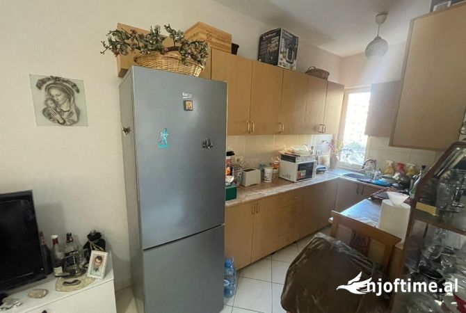 Shtepi me qera 1+1 ne Tirane - 300 Euro