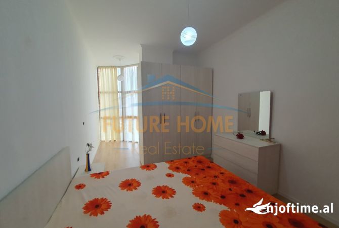 Shtepi ne shitje Apartament ne Tirane, 2+1, Mobilimi E mobiluar, Pagesa 125,000  Euro.
