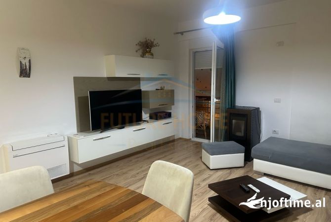 Shtepi me qera 2+1 ne Tirane - 1,000 Euro