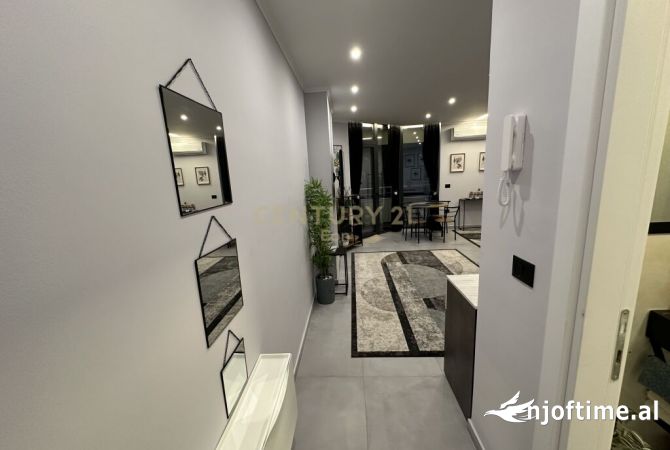 Shtepi ne shitje Apartament ne Durres, Garsoniere, Mobilimi E mobiluar, Pagesa 135,000  Euro.