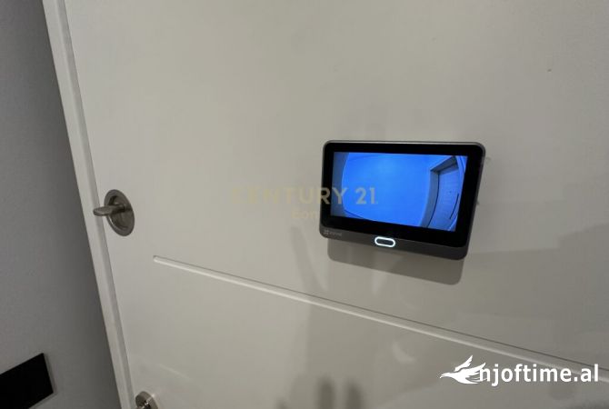 Shtepi ne shitje Apartament ne Durres, Garsoniere, Mobilimi E mobiluar, Pagesa 135,000  Euro.