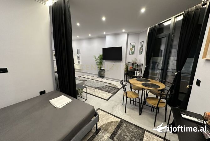 Shtepi ne shitje Apartament ne Durres, Garsoniere, Mobilimi E mobiluar, Pagesa 135,000  Euro.