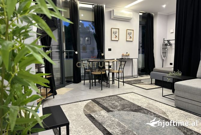 Shtepi ne shitje Apartament ne Durres, Garsoniere, Mobilimi E mobiluar, Pagesa 135,000  Euro.