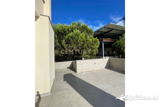 Shtepi ne shitje Apartament ne Durres, 2+1, Mobilimi E mobiluar, Pagesa 195,000  Euro.