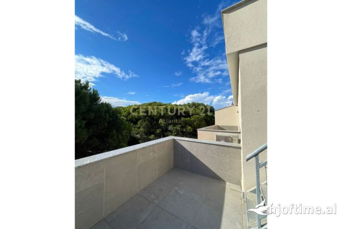 Shtepi ne shitje Apartament ne Durres, 2+1, Mobilimi E mobiluar, Pagesa 195,000  Euro.