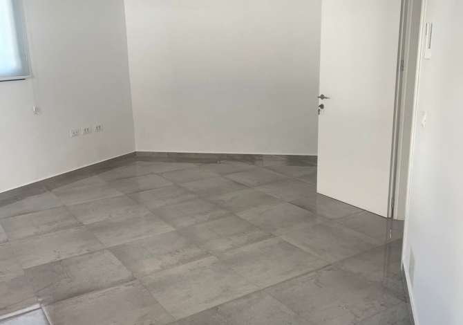 jap ambiente biznesi me qera