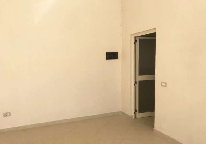 Ambient biznesi ne shitje 1+1 ne Tirane - 75,000 Euro