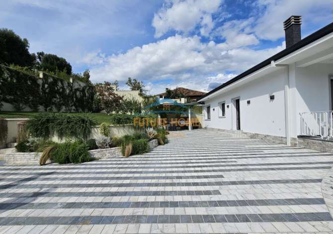 Shtepi me qera 4+1 ne Tirane - 3,000 Euro
