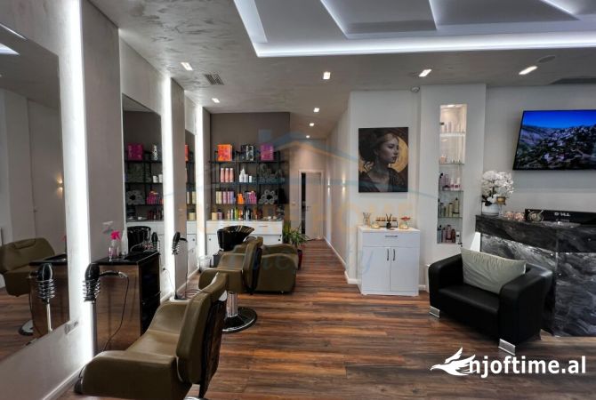 Ambient biznesi me qera 1+1 ne Tirane - 2,500 Euro