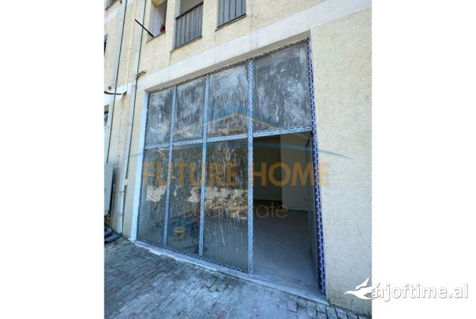 Ambient biznesi me qera 1+1 ne Tirane - 400 Euro