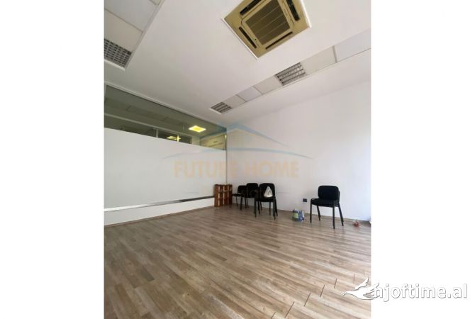 Ambient biznesi me qera 1+1 ne Tirane - 500 Euro