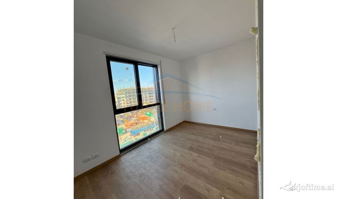 Shtepi ne shitje Apartament ne Tirane, 2+1, Mobilimi Bosh, pa mobiluar, Pagesa 158,000  Euro.