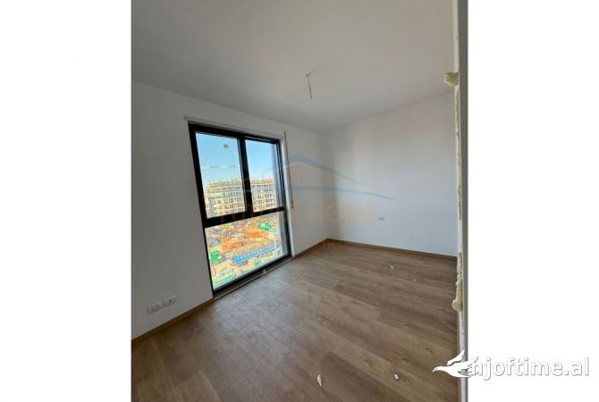 Shitet Apartament 2+1+2+Post Parkimi, Ish Dogana, Tirane!