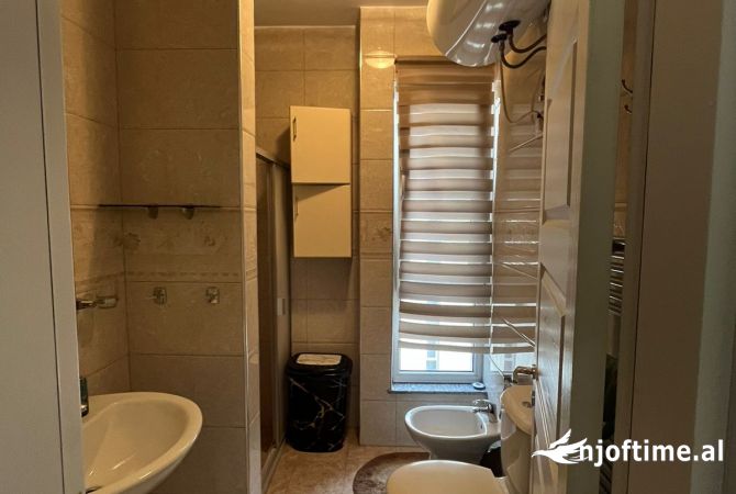 Shtepi me qera 1+1 ne Tirane - 460 Euro