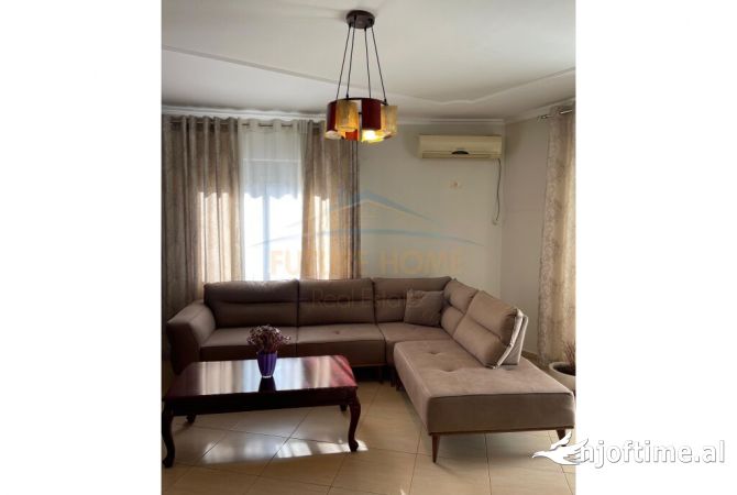 Shtepi me qera 2+1 ne Tirane - 450 Euro