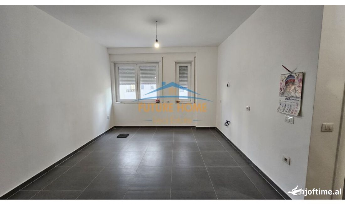 Qera, Ambient Binzesi Qender, Tirane