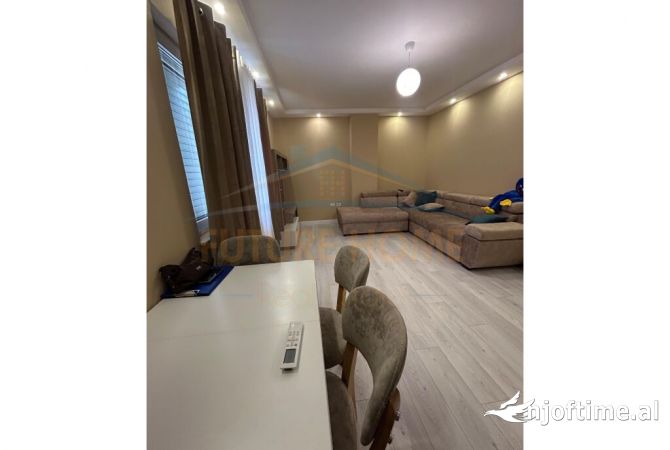 Shtepi me qera 1+1 ne Tirane - 500 Euro