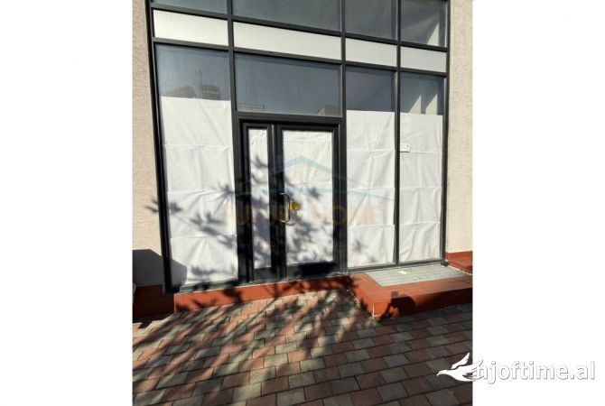 Ambient biznesi me qera 1+1 ne Tirane - 450 Euro