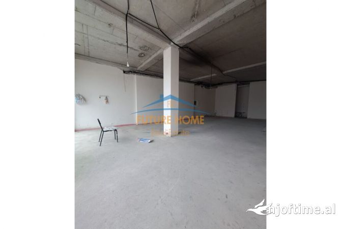 Ambient biznesi me qera 1+1 ne Tirane - 2,500 Euro