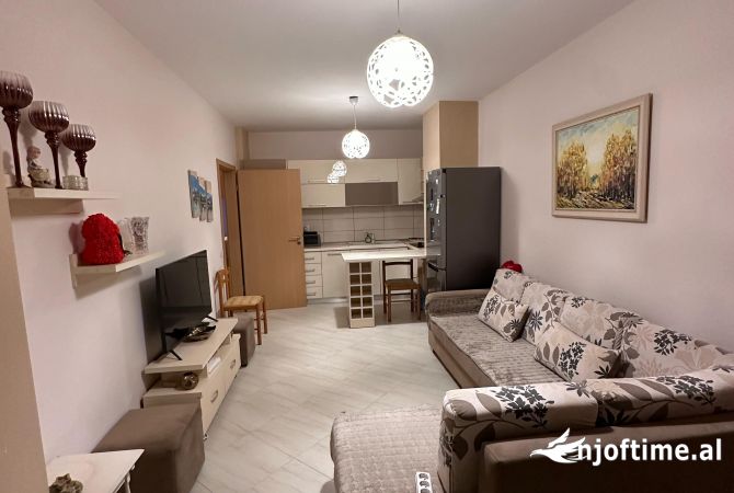 Shtepi me qera 1+1 ne Tirane - 520 Euro