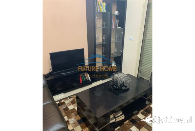 Shtepi me qera Apartament ne Tirane, 2+1, Mobilimi E mobiluar, Pagesa 450  Euro.