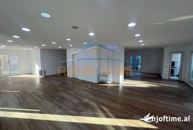 Ambient biznesi me qera 3+1 ne Tirane - 2,300 Euro