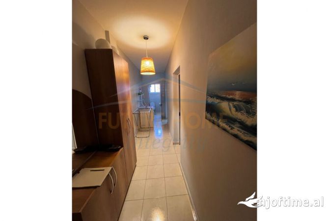 Shtepi me qera Apartament ne Tirane, 1+1, Mobilimi E mobiluar, Pagesa 400  Euro.