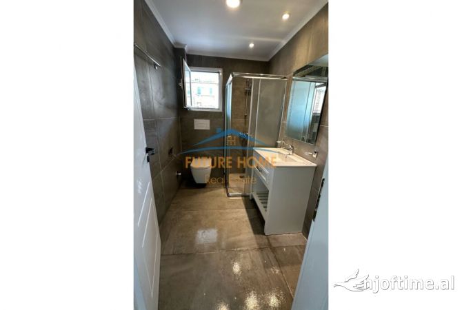 Shtepi ne shitje Apartament ne Tirane, 1+1, Mobilimi Bosh, pa mobiluar, Pagesa 148,000  Euro.