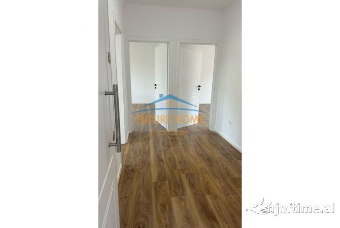 Shtepi ne shitje Apartament ne Tirane, 1+1, Mobilimi Bosh, pa mobiluar, Pagesa 148,000  Euro.
