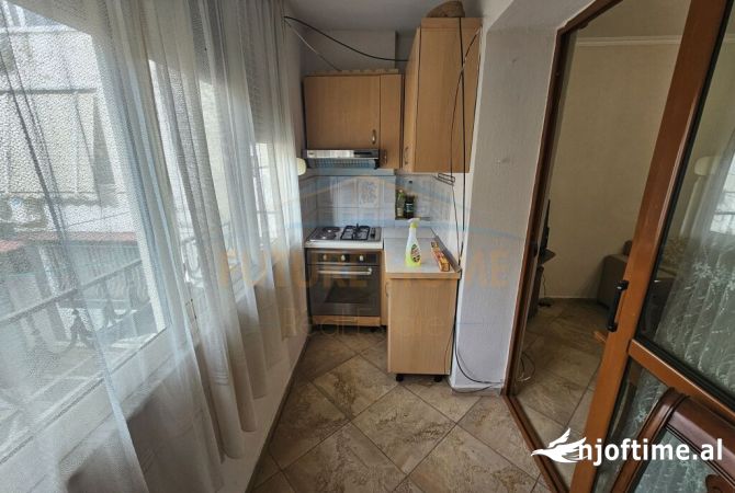 Shtepi me qera 2+1 ne Tirane - 450 Euro