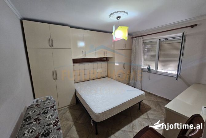 Shtepi me qera Apartament ne Tirane, 2+1, Mobilimi E mobiluar, Pagesa 450  Euro.