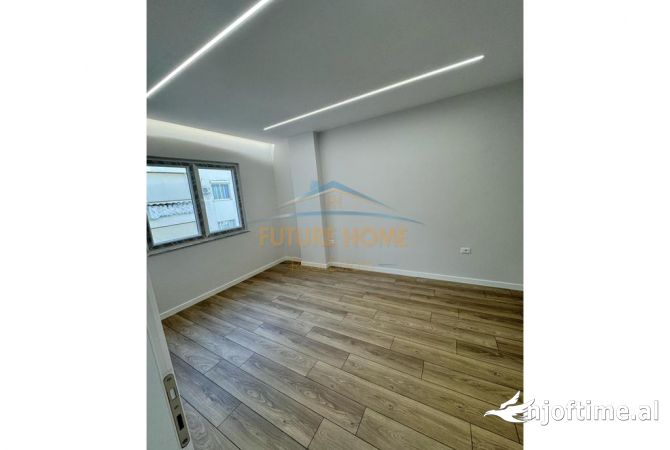Shtepi ne shitje Apartament ne Tirane, 1+1, Mobilimi Bosh, pa mobiluar, Pagesa 117,000  Euro.