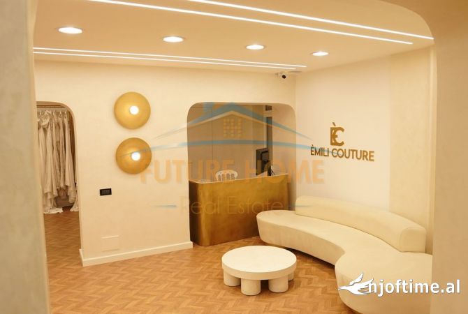 Ambient biznesi me qera 3+1 ne Tirane - 1,800 Euro