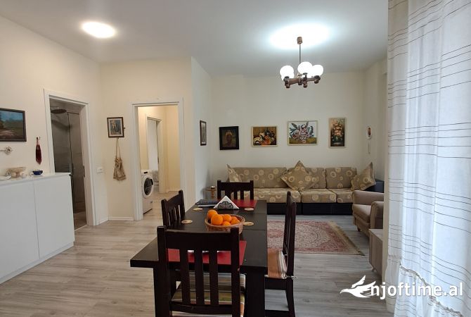 Shtepi me qera 2+1 ne Tirane - 650 Euro