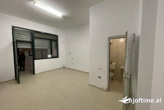 Ambient biznesi me qera 1+1 ne Tirane - 400 Euro