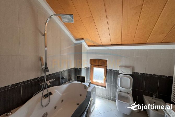 Shtepi me qera 3+1 ne Tirane - 2,500 Euro