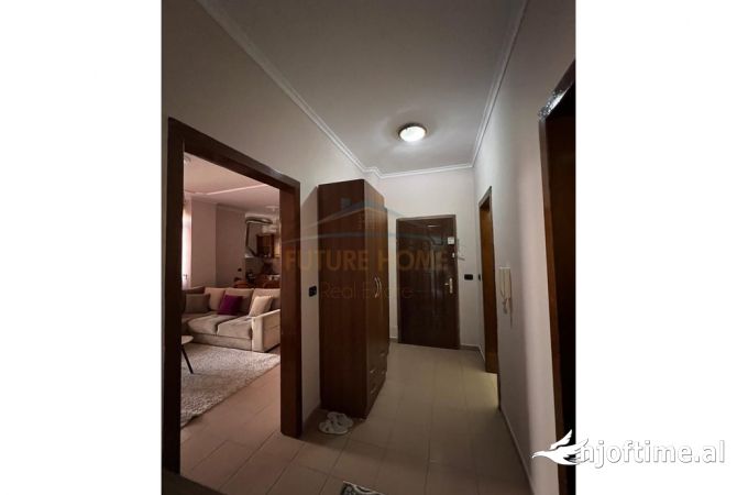 Shtepi me qera Apartament ne Tirane, 2+1, Mobilimi E mobiluar, Pagesa 700  Euro.