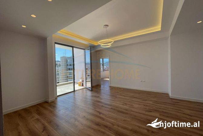 	Shitet, Apartament 2+1+2, Rruga e Kavajës