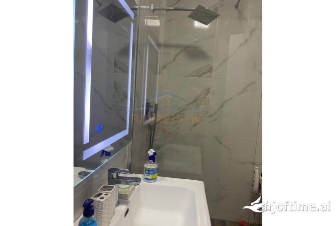 Shtepi me qera 1+1 ne Tirane - 650 Euro