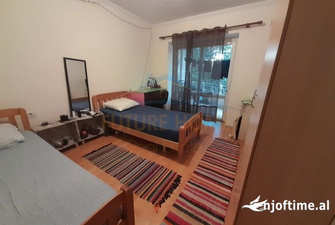 Shtepi me qera 2+1 ne Tirane - 500 Euro