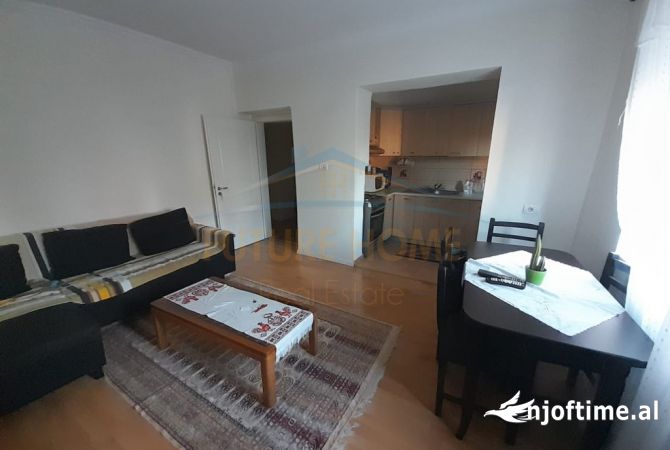 Shtepi me qera 2+1 ne Tirane - 500 Euro