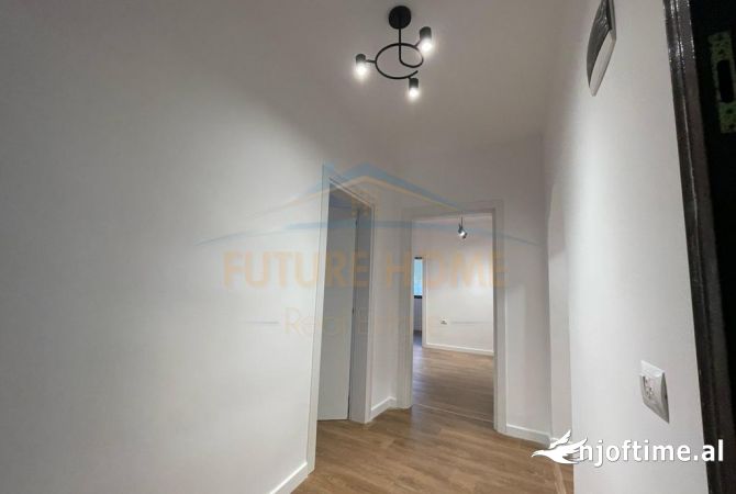 Shtepi ne shitje Apartament ne Tirane, 2+1, Mobilimi Bosh, pa mobiluar, Pagesa 118,000  Euro.