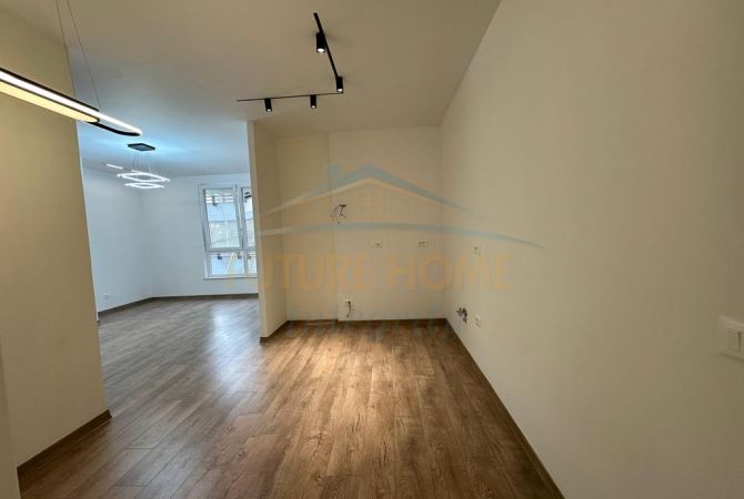 Shtepi ne shitje Apartament ne Tirane, 2+1, Mobilimi Bosh, pa mobiluar, Pagesa 189,000  Euro.