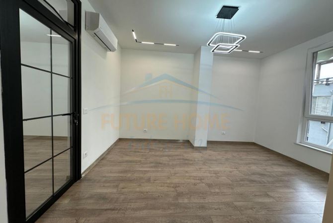 Shtepi ne shitje Apartament ne Tirane, 2+1, Mobilimi Bosh, pa mobiluar, Pagesa 189,000  Euro.