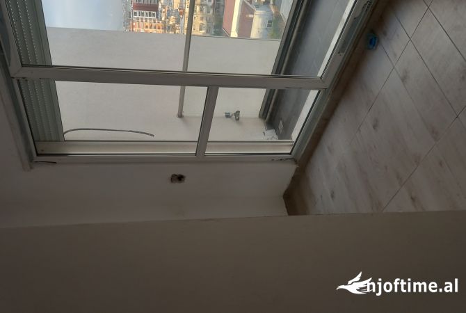 Shtepi me qera Apartament ne Tirane, 1+1, Mobilimi E mobiluar, Pagesa 42,000  Leke.