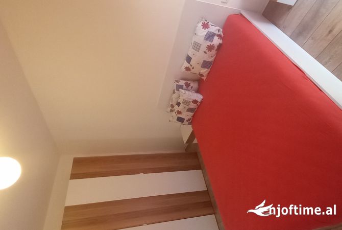 Shtepi me qera Apartament ne Tirane, 1+1, Mobilimi E mobiluar, Pagesa 42,000  Leke.