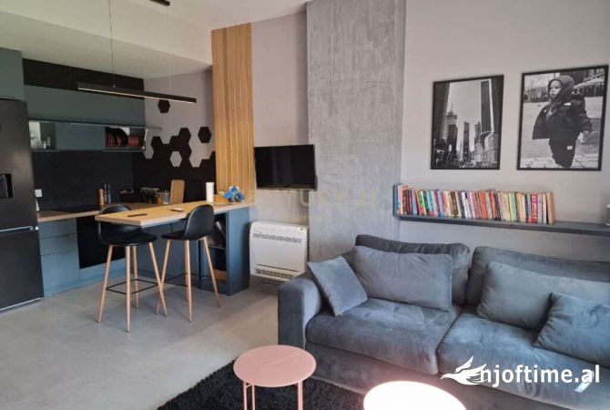 RRUGA E KOSOVAREVE, JAPIM ME QIRA APARTAMENT 1+1+ POST PARKIMI